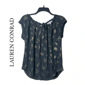 1452. LAUREN CONRAD SHORT CAP SLEEVE BLOUSE GRAY/METALLIC GOLD COLORS‎ FLORAL